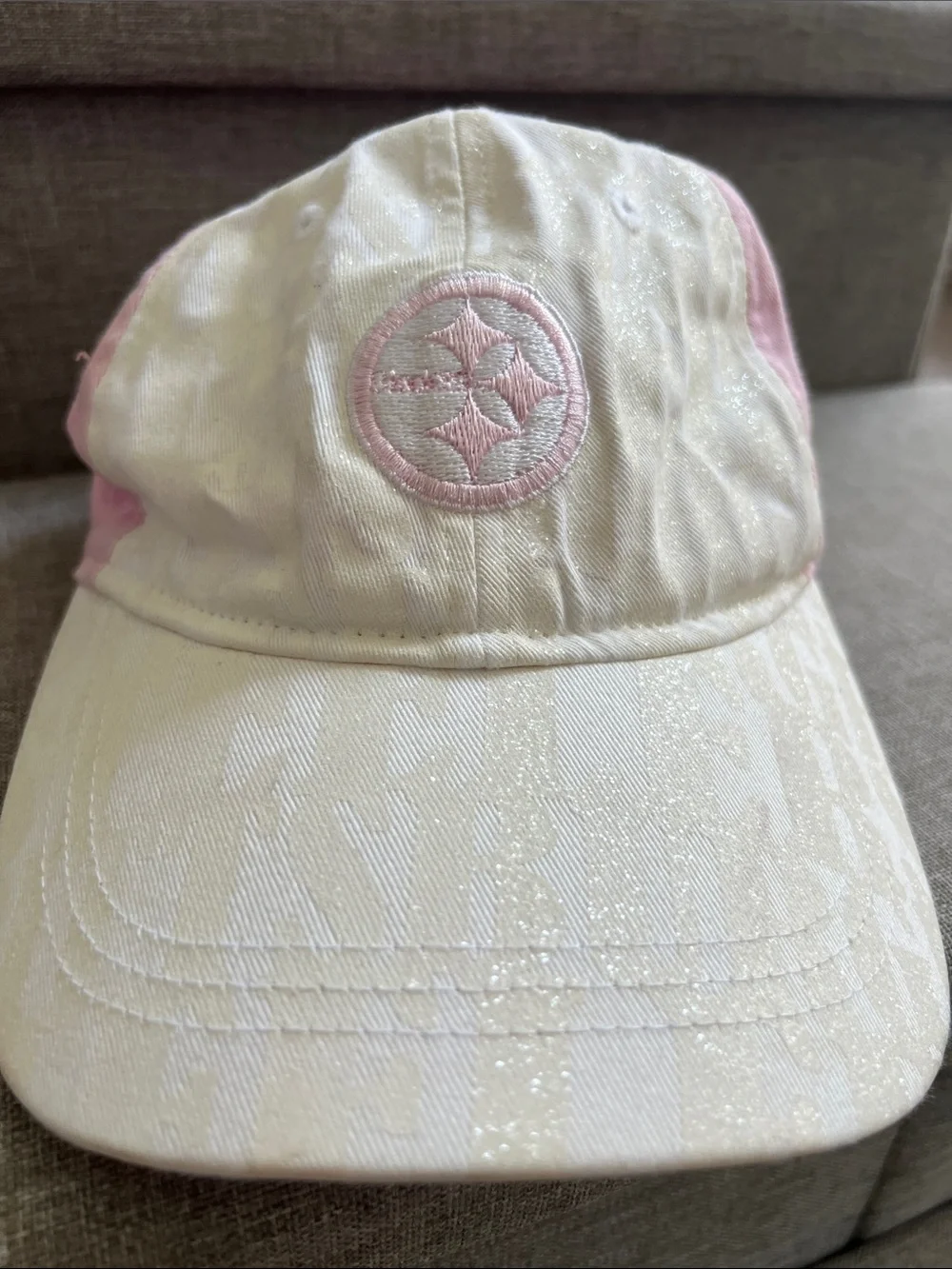 Women’s Steelers White and Pink Embroidered Star Baseball Cap